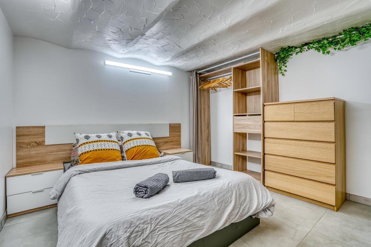 Sous-Sol Amenage 32M2 - Proche Paris Lejlighed Aubervilliers Eksteriør billede